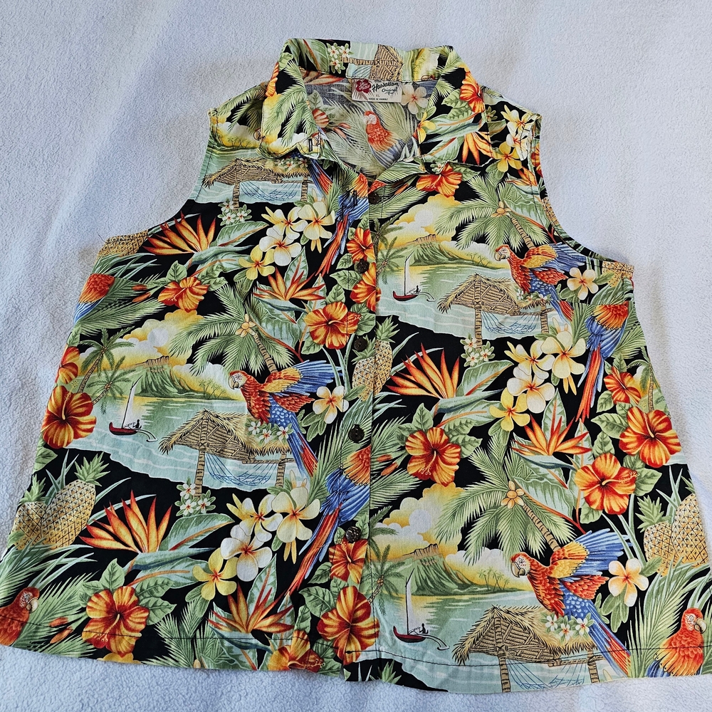 Hilo Hattie Hawaiian Shirt with Parrot and Floral Design